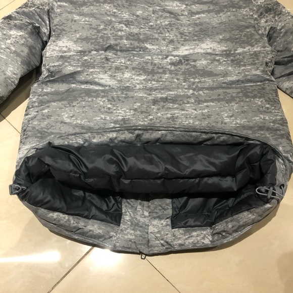 NWT Lululemon Pinnacle Warmth Jacket $398-Size L - Picture 7 of 9